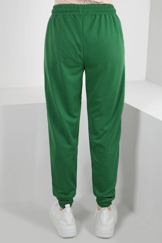 Hijab clothing GREEN ELASTIC WAIST SWEATPANTS WITH SLOGAN DETAIL T 1602 - TRENDTESETTÜR