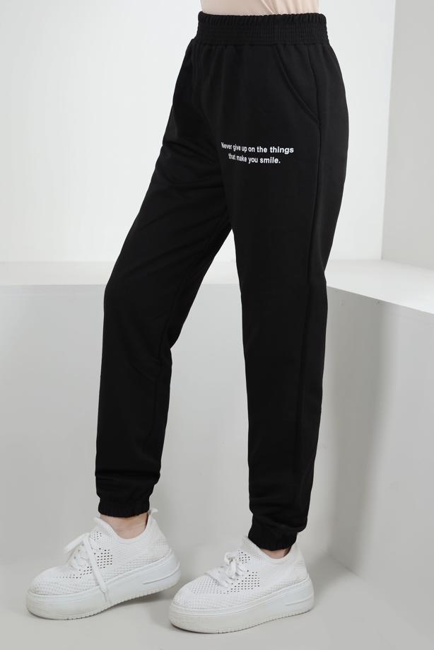 Hijab clothing BLACK ELASTIC WAIST SWEATPANTS WITH SLOGAN DETAIL T 1702 - TRENDTESETTÜR