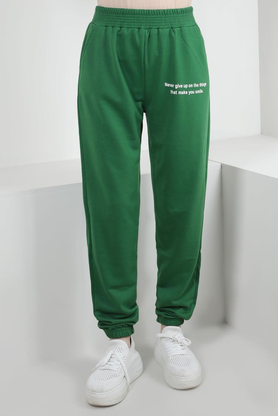 Hijab clothing GREEN ELASTIC WAIST SWEATPANTS WITH SLOGAN DETAIL T 1702