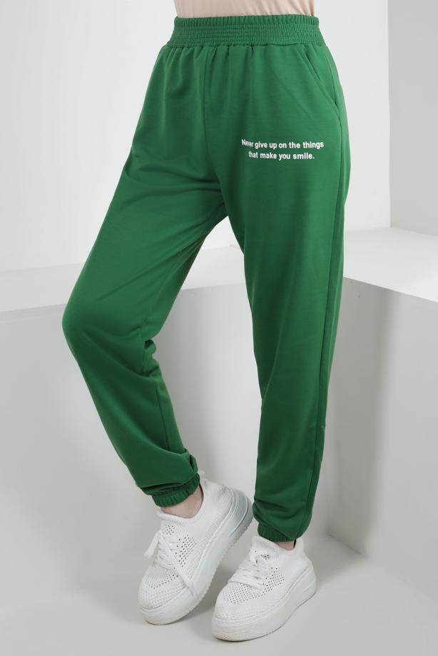 Hijab clothing GREEN ELASTIC WAIST SWEATPANTS WITH SLOGAN DETAIL T 1702 - TRENDTESETTÜR