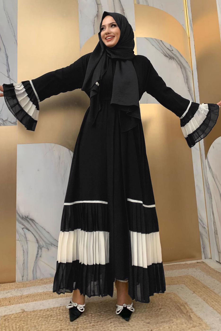 Tesettür giyim SİYAH PİLİSE DETAYLI VOLANLI ABAYA T 4547