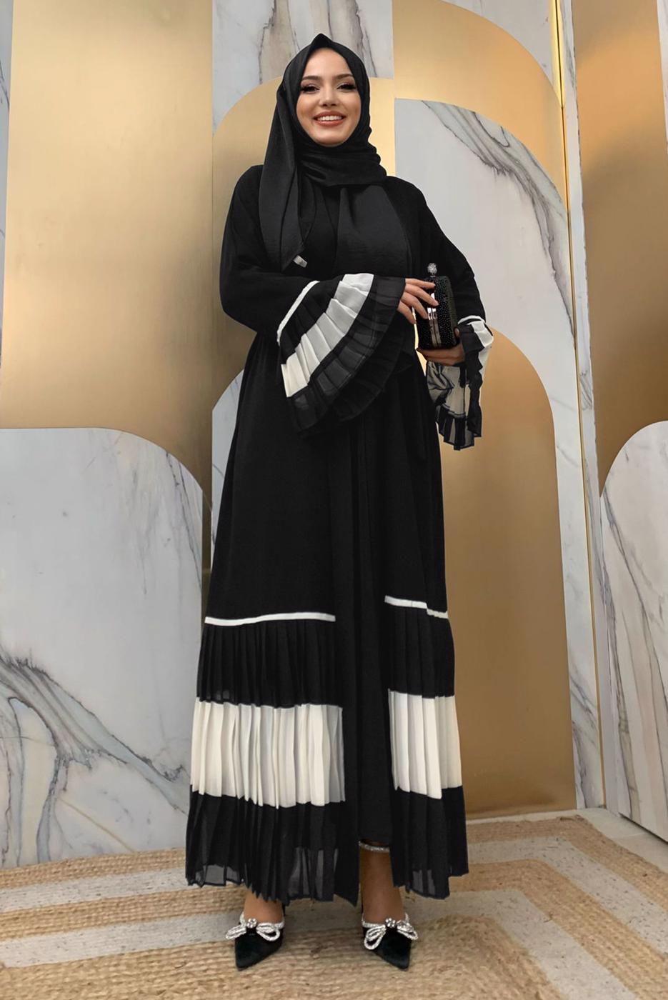 Tesettür giyim SİYAH PİLİSE DETAYLI VOLANLI ABAYA T 4547