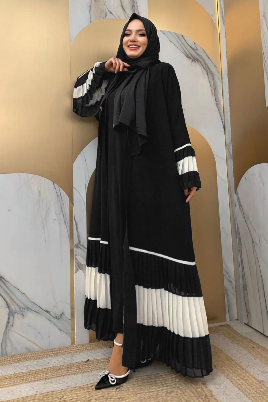 Tesettür giyim SİYAH PİLİSE DETAYLI VOLANLI ABAYA T 4547