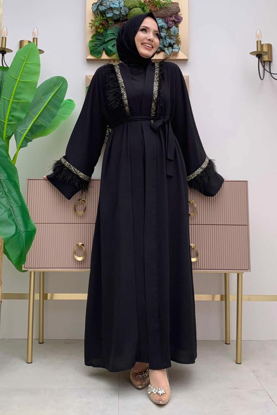 Tesettür giyim SİYAH İŞLEMELİ TÜY DETAYLI KUŞAKLI FERACE T 5187