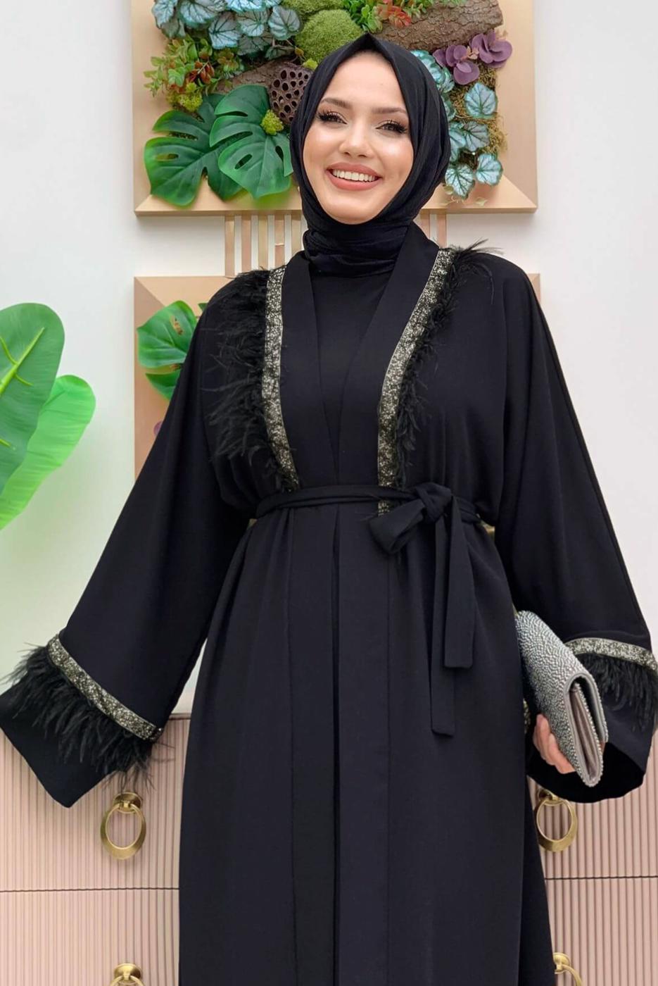 Tesettür giyim SİYAH İŞLEMELİ TÜY DETAYLI KUŞAKLI FERACE T 5187