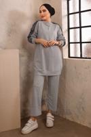 Tesettür giyim GRİ TAŞ BASKILI İKİLİ PANTOLONLU EŞOFMAN TAKIMI T 0292