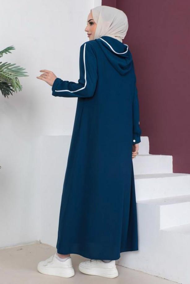 Tesettür giyim LACİVERT ARMA DETAYLI KAPÜŞONLU PARDESÜ T 029 - TRENDTESETTÜR