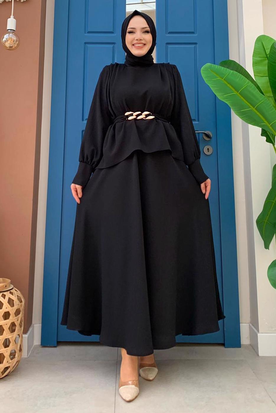 Tesettür giyim SİYAH KEMERLİ OMUZLARI VATKALI İKİLİ ETEKLİ TAKIM T 0938