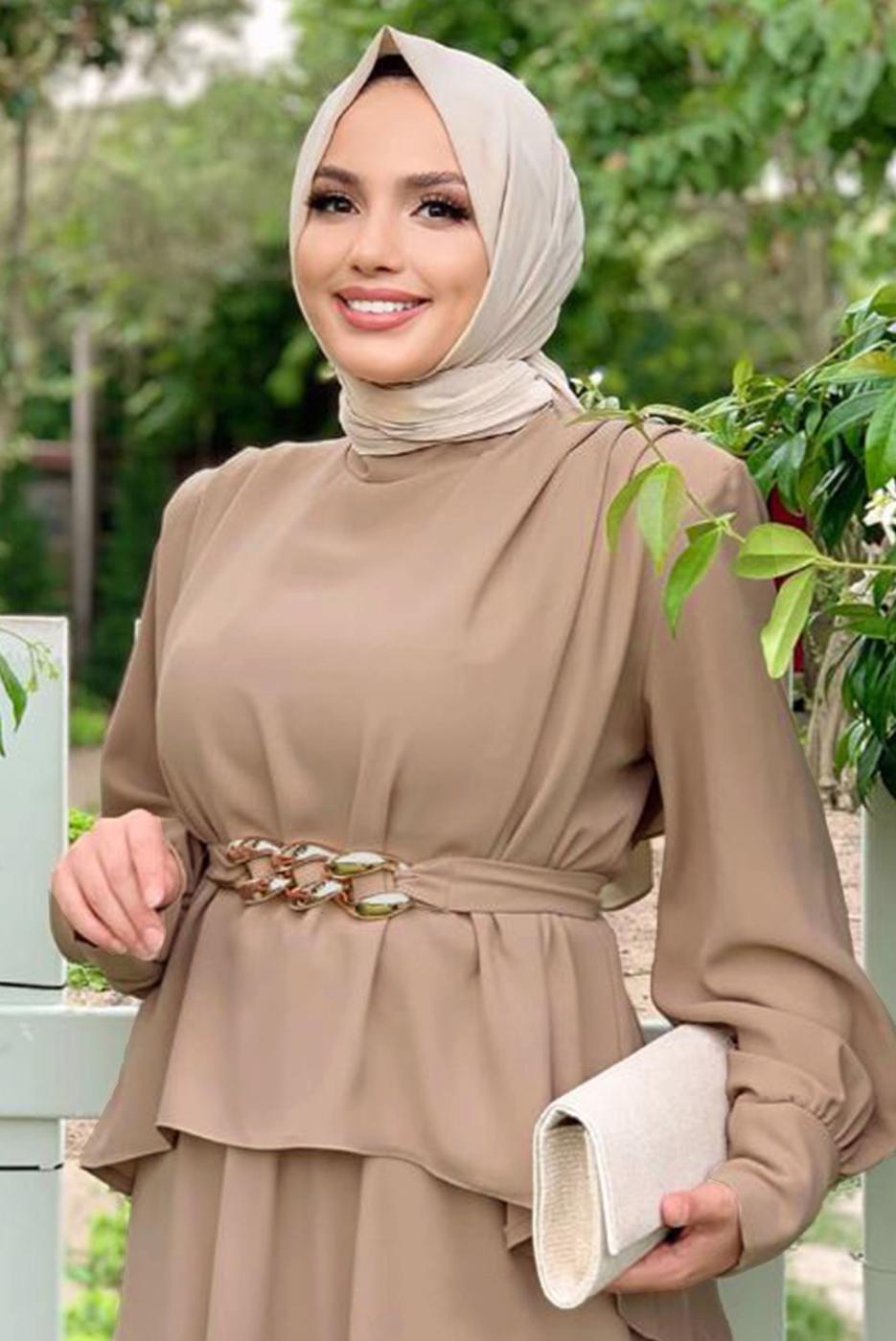 Tesettür giyim VİZON KEMERLİ OMUZLARI VATKALI İKİLİ ETEKLİ TAKIM T 0938