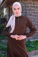 Tesettür giyim KAHVE FERMUAR DETAYLI PİLİSELİ ETEKLİ TAKIM T 4040
