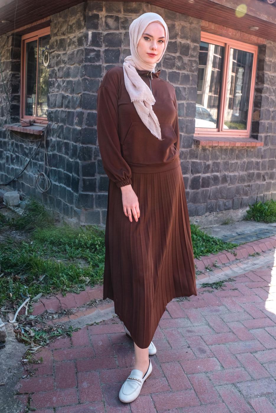 Tesettür giyim KAHVE FERMUAR DETAYLI PİLİSELİ ETEKLİ TAKIM T 4040