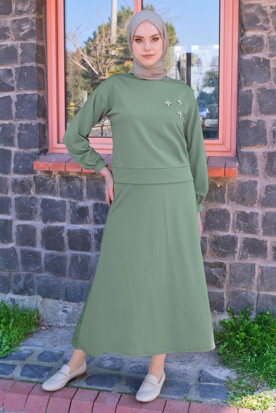 Tesettür giyim YEŞİL ZIMBA DETAYLI İKİLİ ETEKLİ TAKIM T 4050