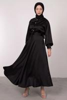 Tesettür giyim SİYAH BALON KOL DÜĞMELİ SATEN ETEKLİ TAKIM T 5395