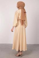 Tesettür giyim BEJ BALON KOL DÜĞMELİ SATEN ETEKLİ TAKIM T 5395