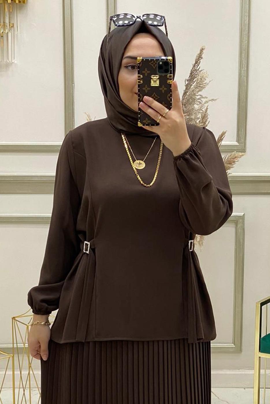 Tesettür giyim KAHVE PİLİSELİ MANŞETLERİ LASTİKLİ ETEKLİ TAKIM T 90064 
