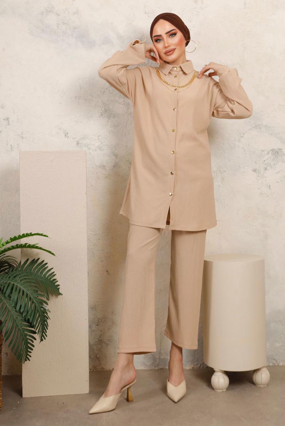 Tesettür giyim BEJ YAKASI ZİNCİR DETAYLI PANTOLONLU TAKIM T 2392