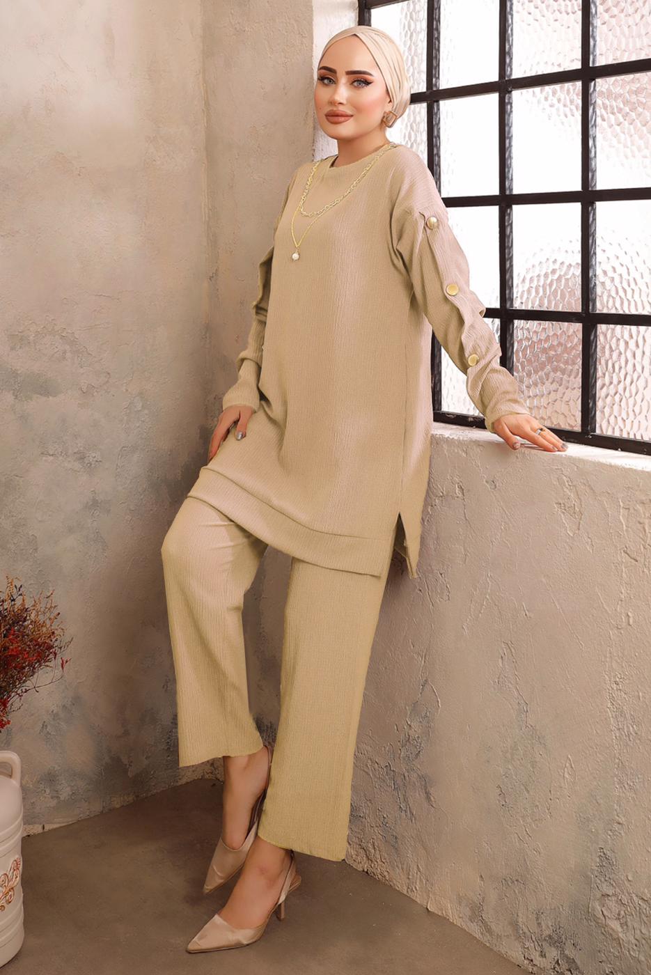 Tesettür giyim BEJ DÜĞME DETAYLI ZİNCİRLİ İKİLİ PANTOLON TAKIMI T 5492