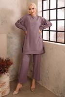 Tesettür giyim MOR DÜĞME DETAYLI ZİNCİRLİ İKİLİ PANTOLON TAKIMI T 5492