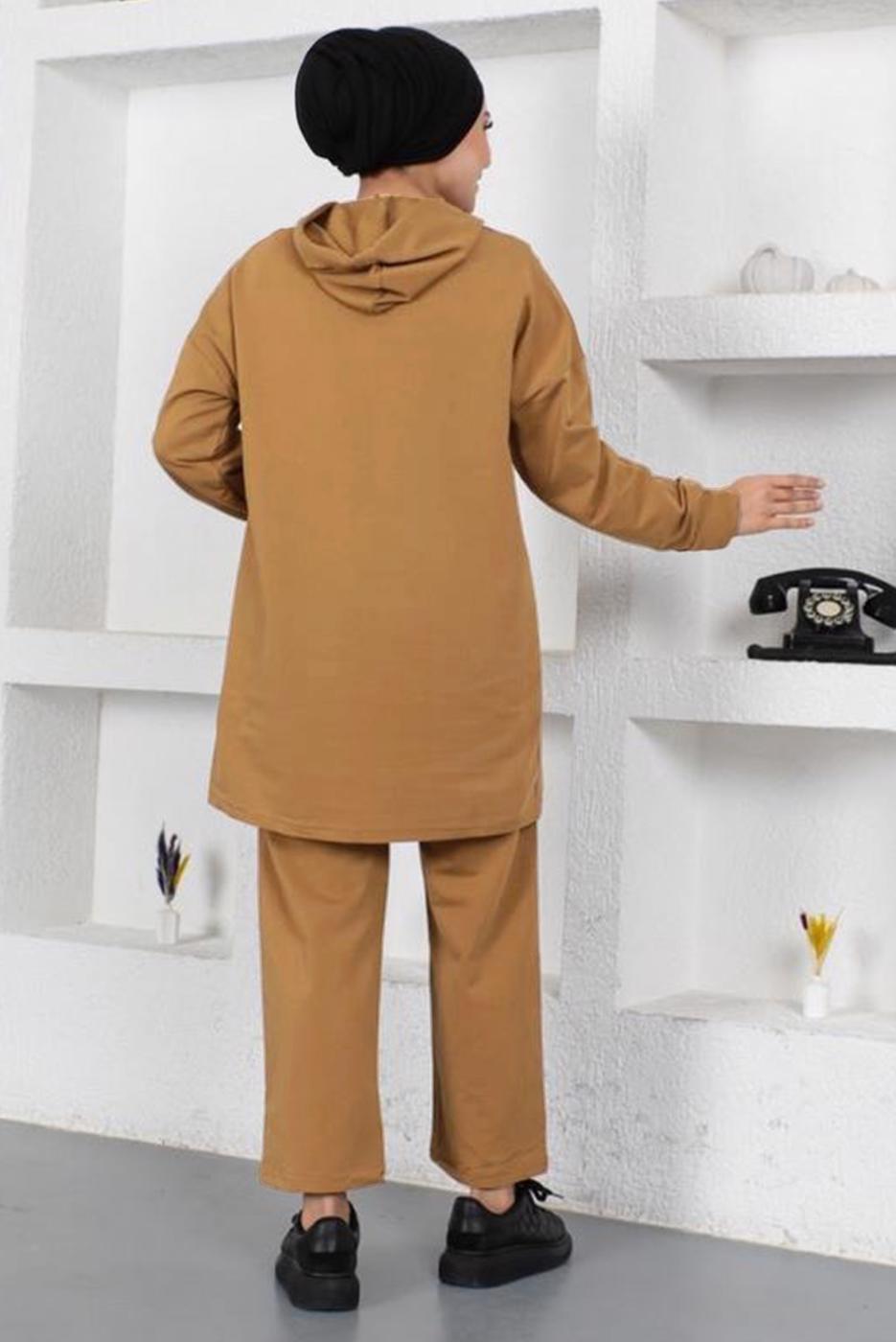 Hijab clothing BROWN HOODED TRACKSUIT SET WITH POCKET DETAIL T 003