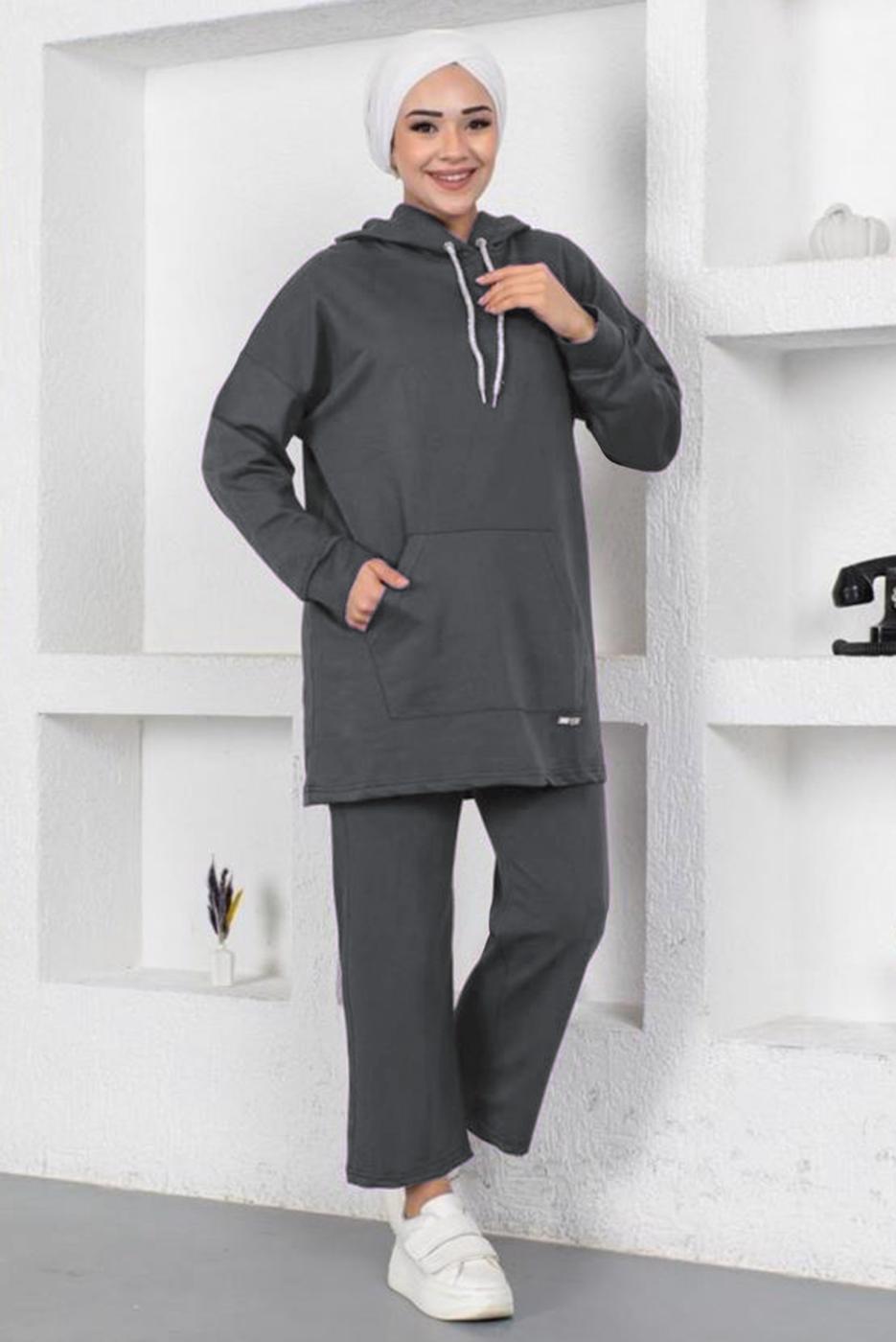 Tesettür giyim GRİ KAPÜŞONLU CEPLİ PANTOLONLU EŞOFMAN TAKIM T 003