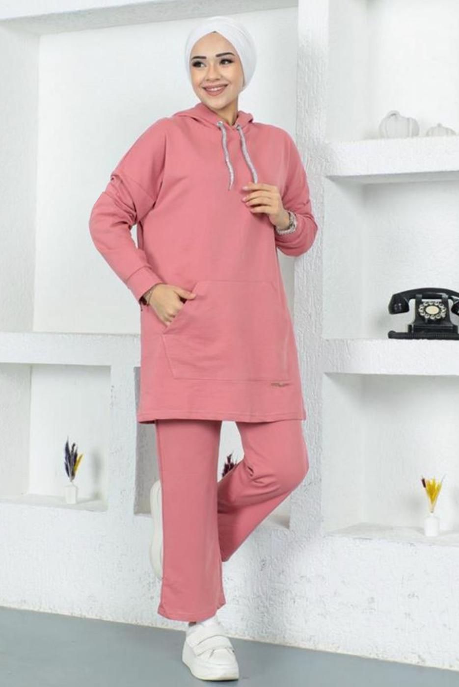 Tesettür giyim PEMBE KAPÜŞONLU CEPLİ PANTOLONLU EŞOFMAN TAKIM T 003