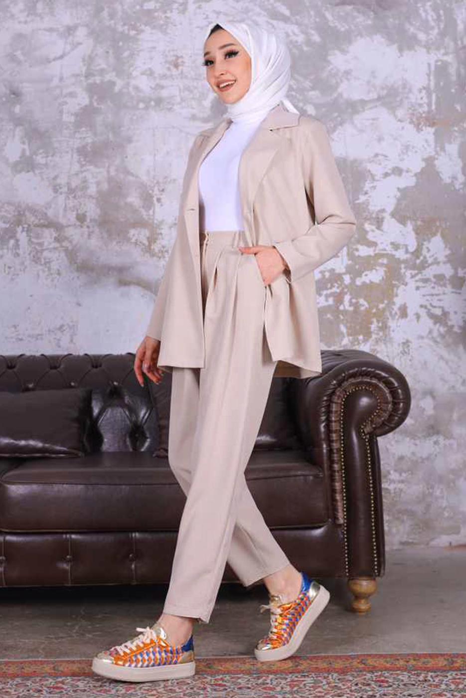 Tesettür giyim BEJ KRUVAZE YAKA BLAZER CEKET PANTOLONLU TAKIM T 03006