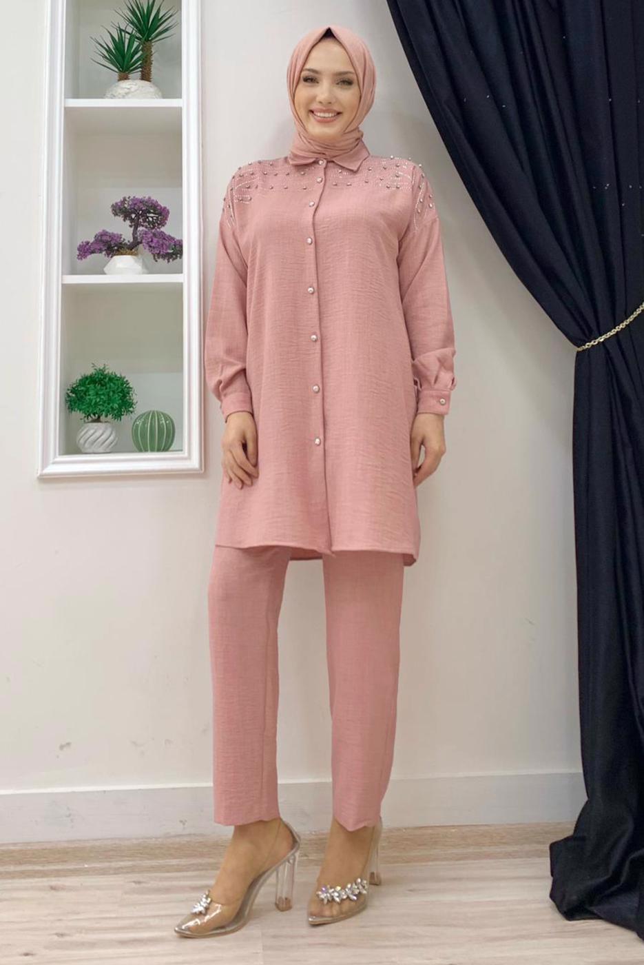 Tesettür giyim PUDRA TAŞ BASKILI DÜĞMELİ PANTOLONLU TAKIM T 0348