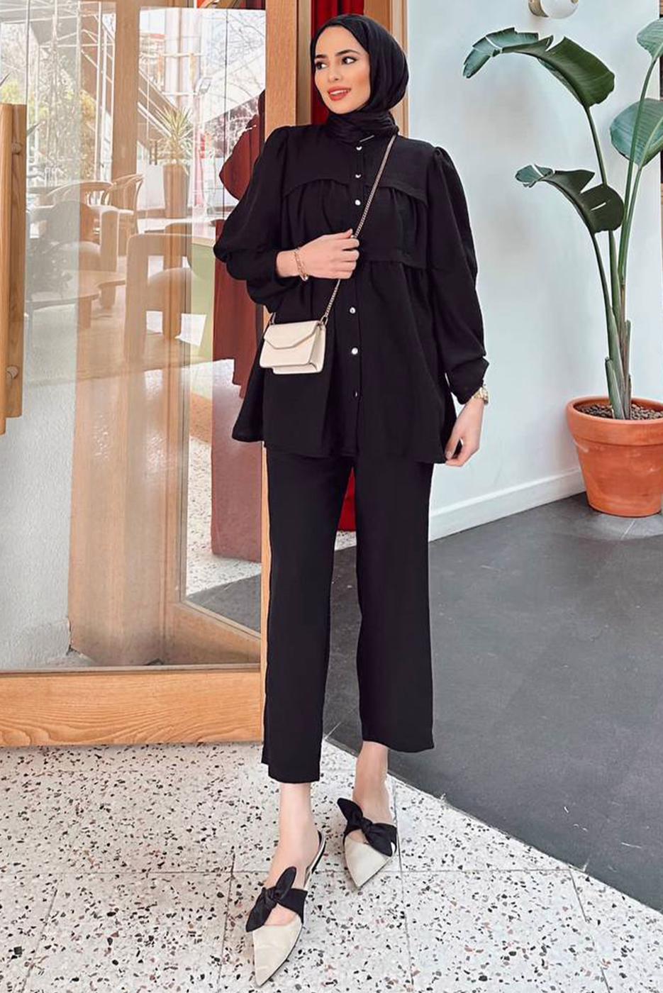 Tesettür giyim SİYAH BÜZGÜ DETAYLI VOLANLI İKİLİ PANTOLONLU TAKIM T 05014