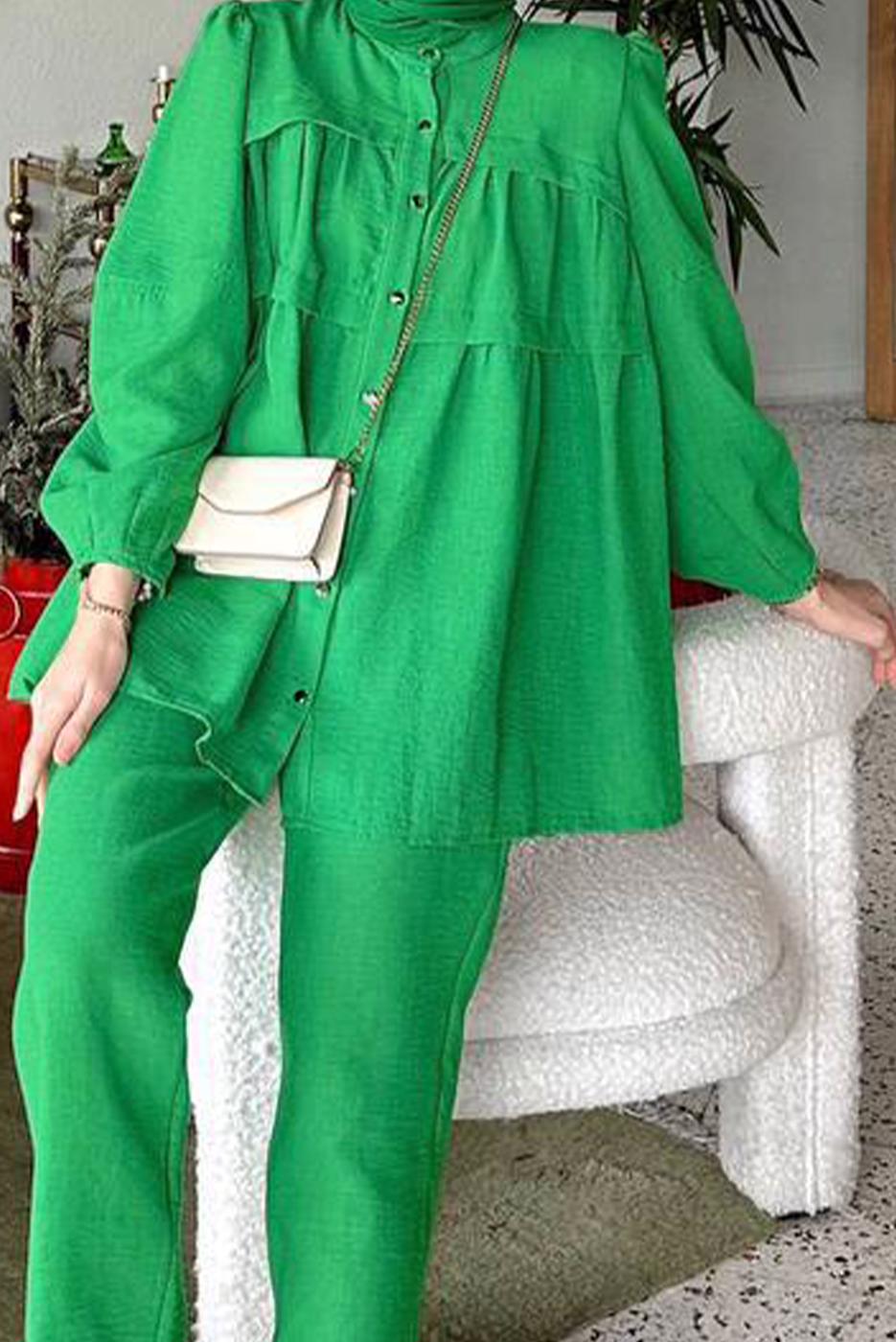 Tesettür giyim YEŞİL BÜZGÜ DETAYLI VOLANLI İKİLİ PANTOLONLU TAKIM T 05014