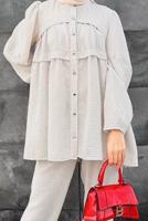 Tesettür giyim BEJ BÜZGÜ DETAYLI VOLANLI İKİLİ PANTOLONLU TAKIM T 05014