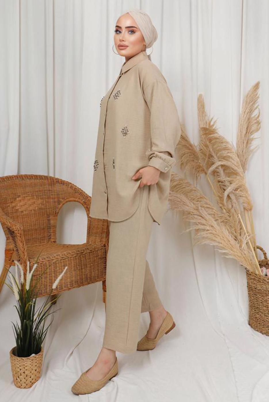 Tesettür giyim BEJ İNCİ TAŞ DETAYLI İKİLİ PANTOLONLU TAKIM T 1133