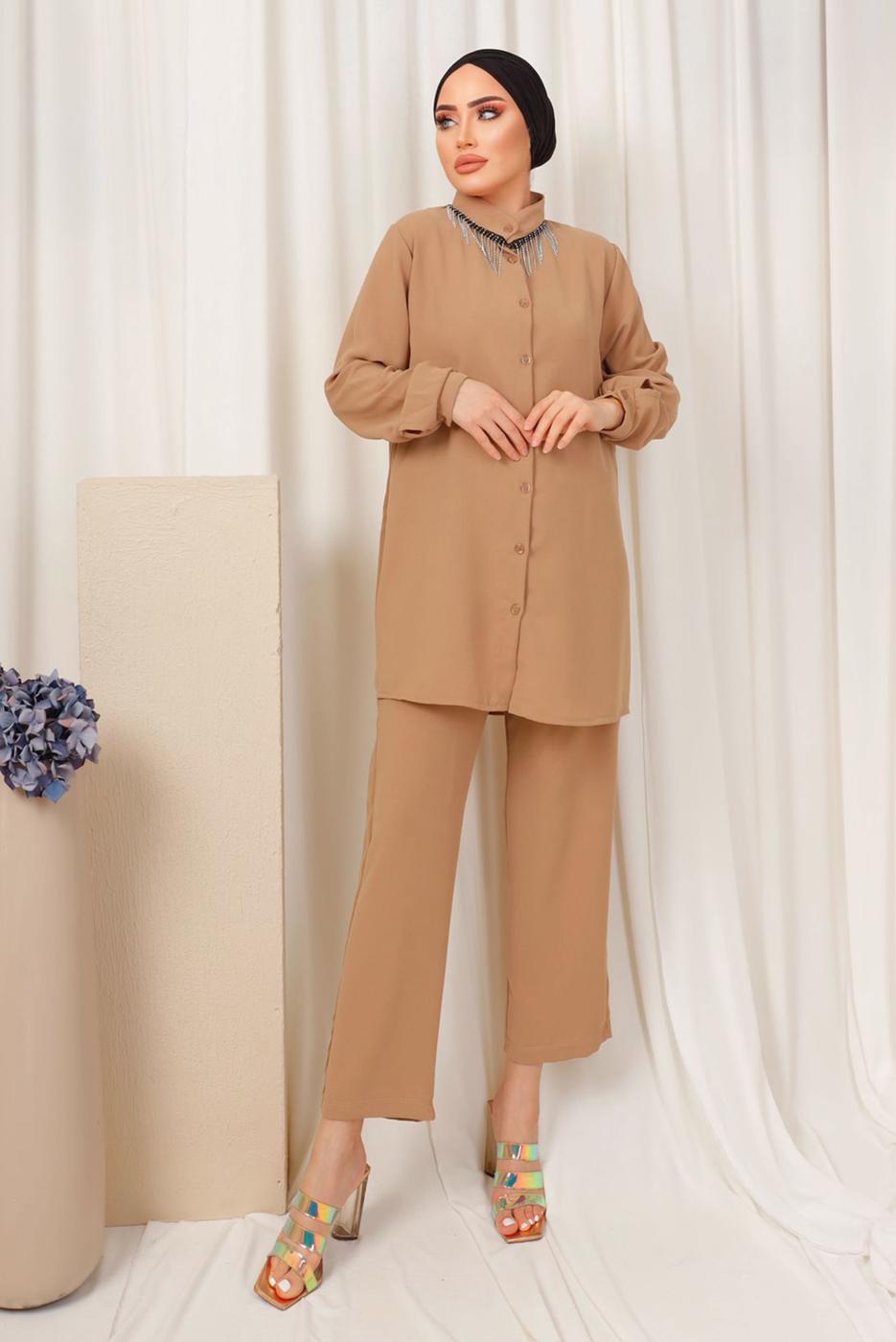 Tesettür giyim KAHVE YAKASI TAŞ ZİNCİR DETAYLI PANTOLONLU TAKIM T 1503