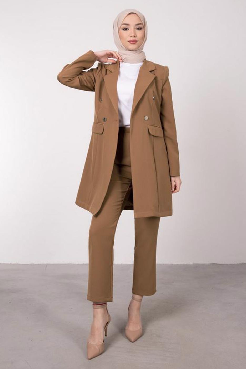 Tesettür giyim KAHVE KRUVAZE YAKA BELİ LASTİKLİ İKİLİ KREP TAKIM T 1585