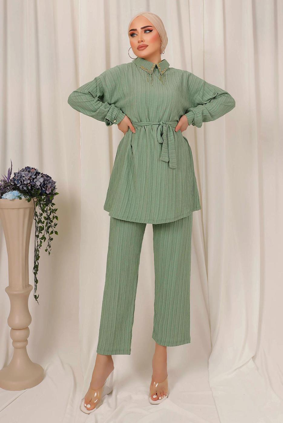 Tesettür giyim YEŞİL YAKASI TAŞ DETAYLI İKİLİ PANTOLONLU TAKIM T 2103