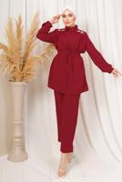 Tesettür giyim KIRMIZI OMUZLARI TAŞ DETAYLI KUŞAKLI PANTOLONLU TAKIM T 2303