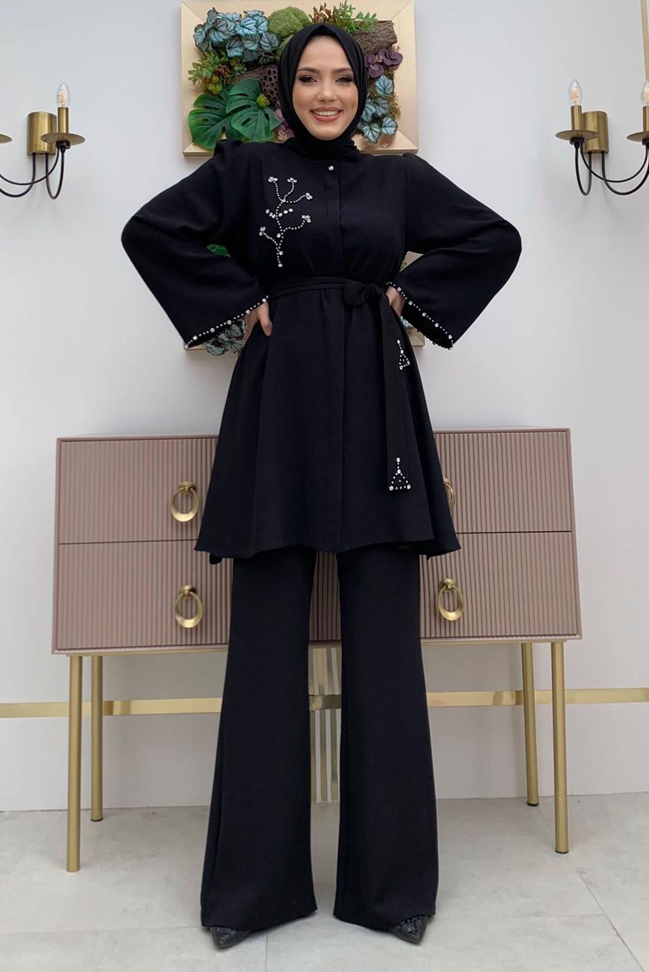 Tesettür giyim SİYAH TAŞ İŞLEME DETAYLI KUŞAKLI KREP TAKIM T 2348