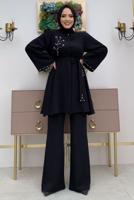 Tesettür giyim SİYAH TAŞ İŞLEME DETAYLI KUŞAKLI KREP TAKIM T 2348