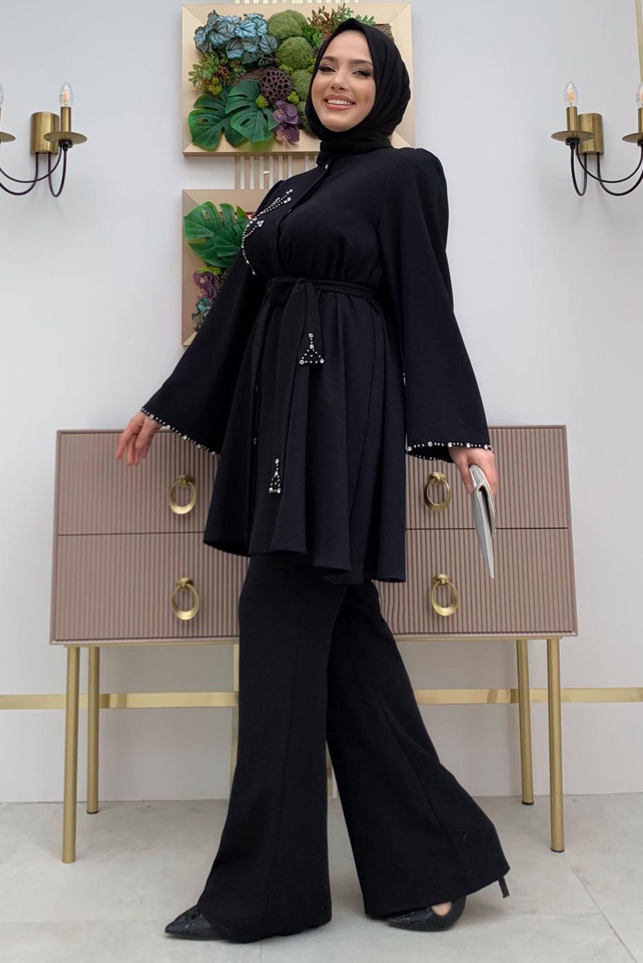 Tesettür giyim SİYAH TAŞ İŞLEME DETAYLI KUŞAKLI KREP TAKIM T 2348
