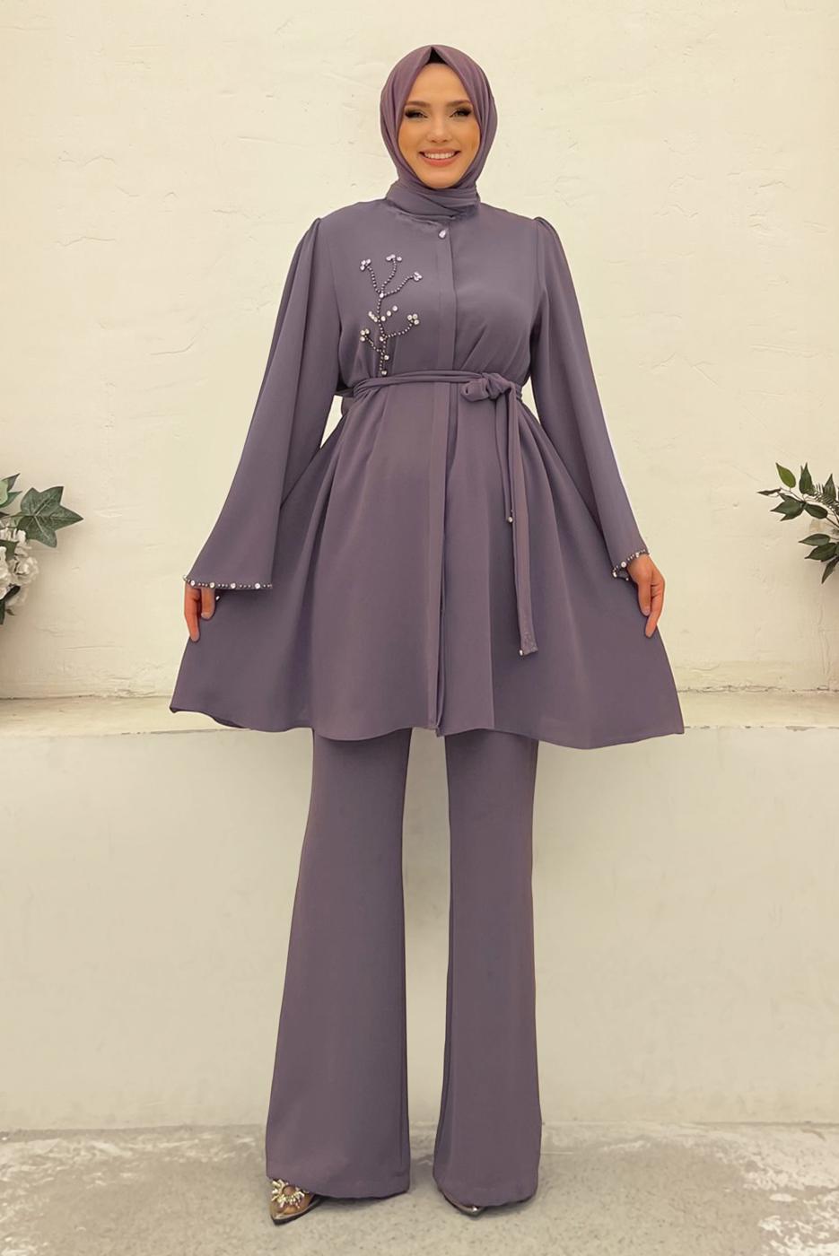 Tesettür giyim MOR TAŞ İŞLEME DETAYLI KUŞAKLI KREP TAKIM T 2348