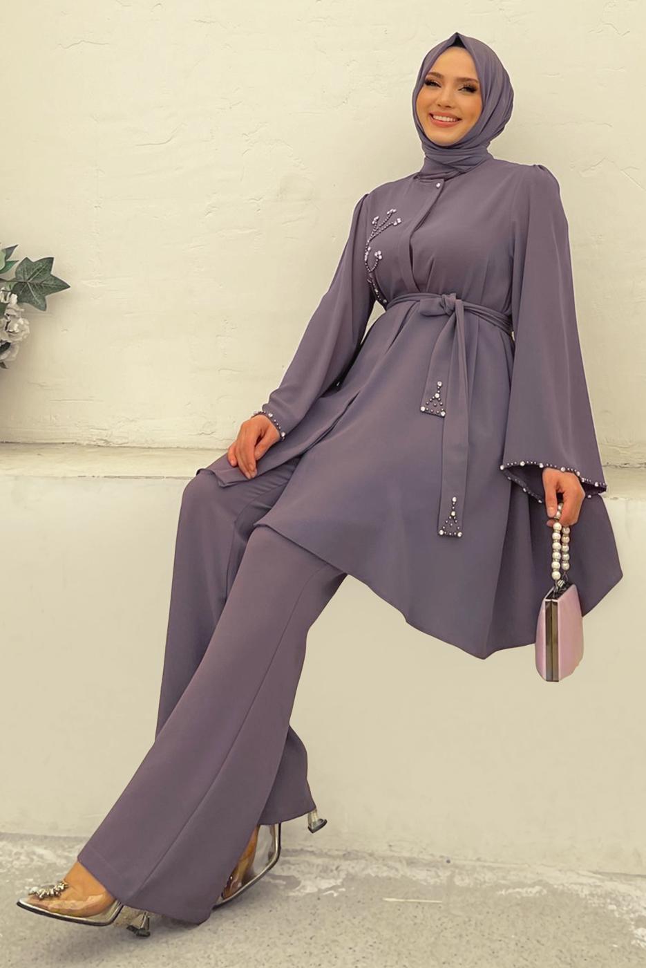 Tesettür giyim MOR TAŞ İŞLEME DETAYLI KUŞAKLI KREP TAKIM T 2348