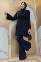 Tesettür giyim LACİVERT TAŞ İŞLEME DETAYLI KUŞAKLI KREP TAKIM T 2348