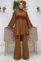 Tesettür giyim TABA TAŞ İŞLEME DETAYLI KUŞAKLI KREP TAKIM T 2348