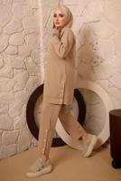 Tesettür giyim KAHVE KAPÜŞONLU DÜĞME DETAYLI İKİLİ PANTOLONLU TAKIM T 3292