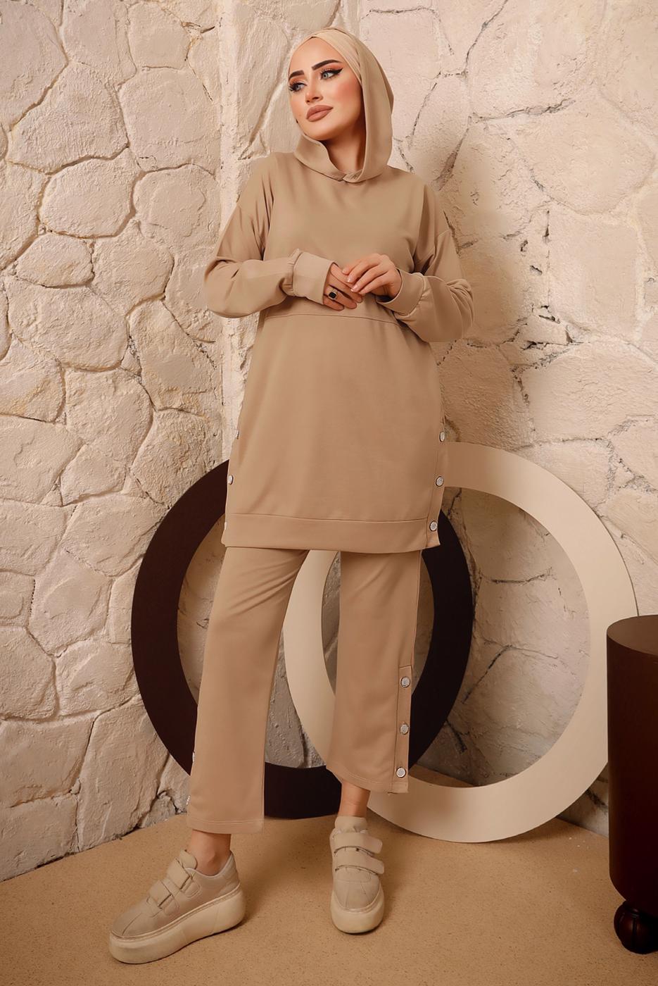 Tesettür giyim KAHVE KAPÜŞONLU DÜĞME DETAYLI İKİLİ PANTOLONLU TAKIM T 3292