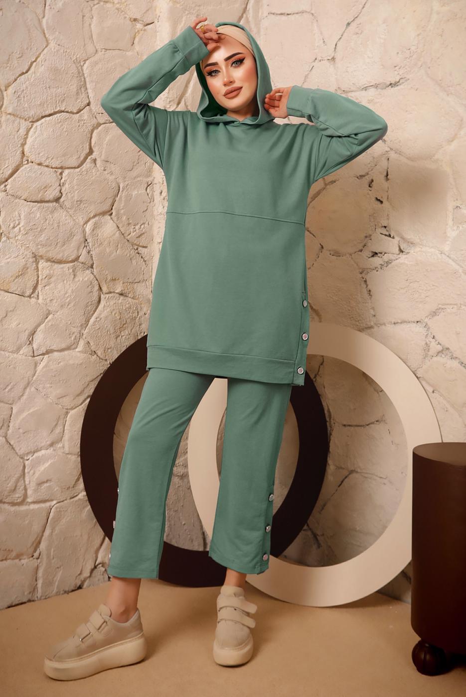 Tesettür giyim YEŞİL KAPÜŞONLU DÜĞME DETAYLI İKİLİ PANTOLONLU TAKIM T 3292