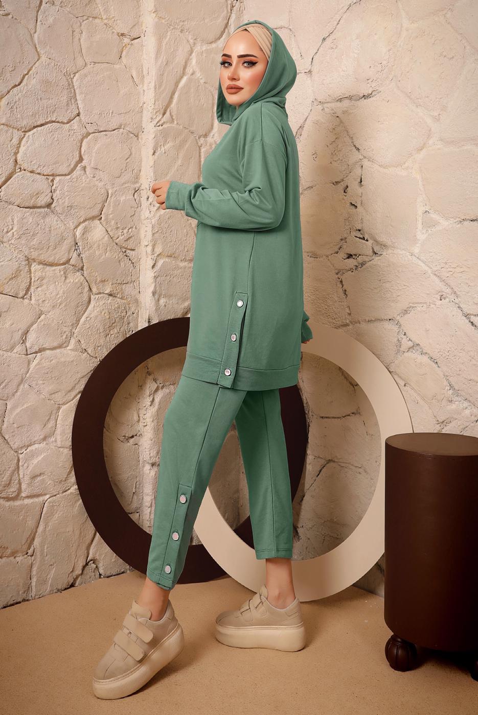 Tesettür giyim YEŞİL KAPÜŞONLU DÜĞME DETAYLI İKİLİ PANTOLONLU TAKIM T 3292