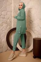 Tesettür giyim YEŞİL KAPÜŞONLU DÜĞME DETAYLI İKİLİ PANTOLONLU TAKIM T 3292