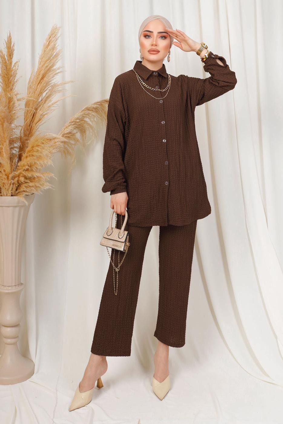 Tesettür giyim KAHVE KABARTMA DESENLİ ZİNCİRLİ PANTOLONLU TAKIM T 3603