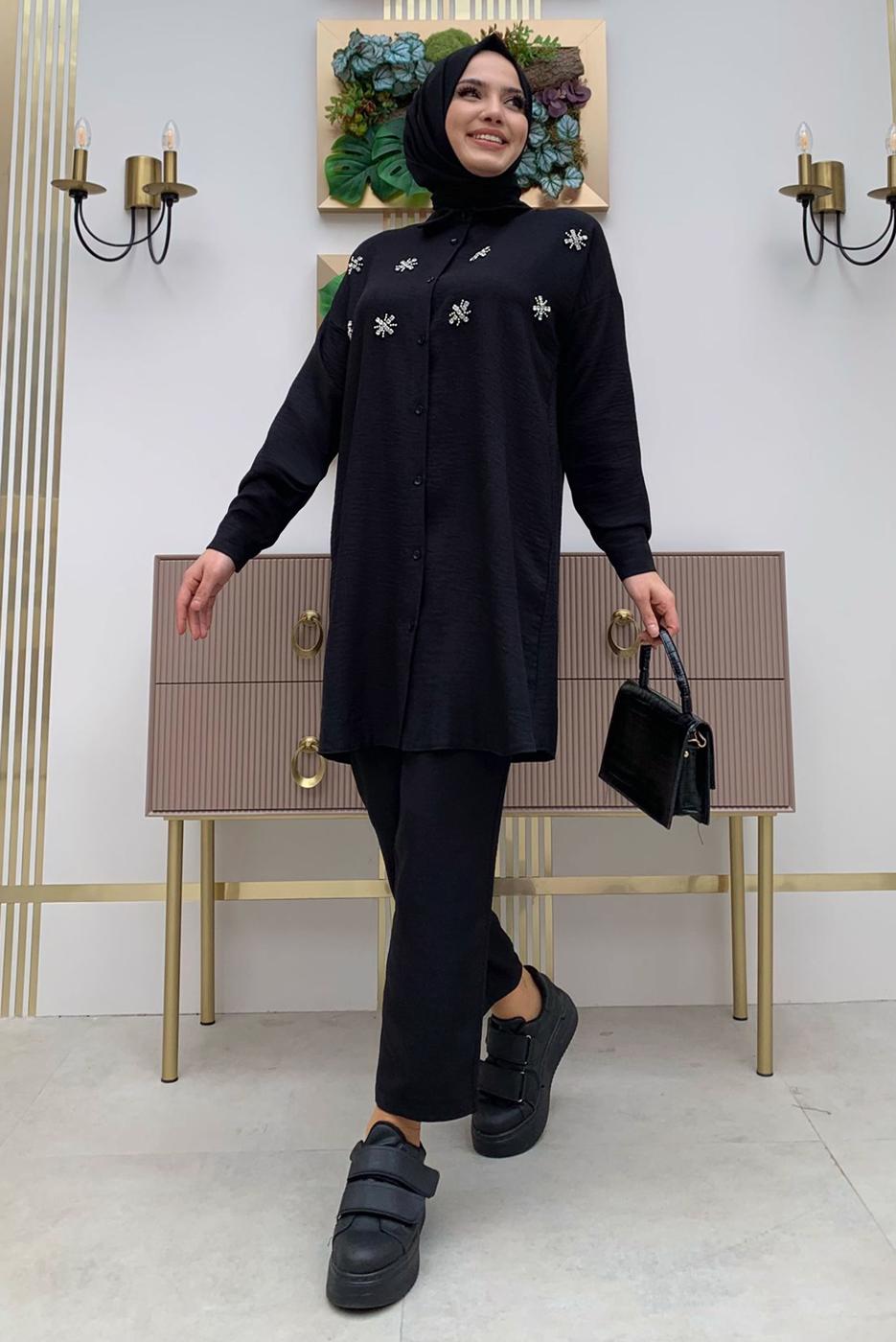 Tesettür giyim SİYAH TAŞ DETAYLI DÜĞMELİ İKİLİ PANTOLONLU TAKIM T 4048
