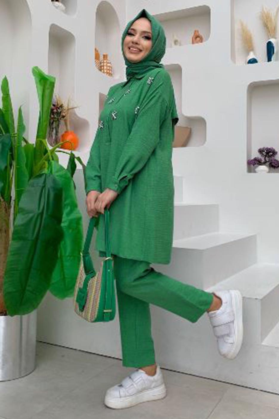 Tesettür giyim YEŞİL TAŞ DETAYLI DÜĞMELİ İKİLİ PANTOLONLU TAKIM T 4048